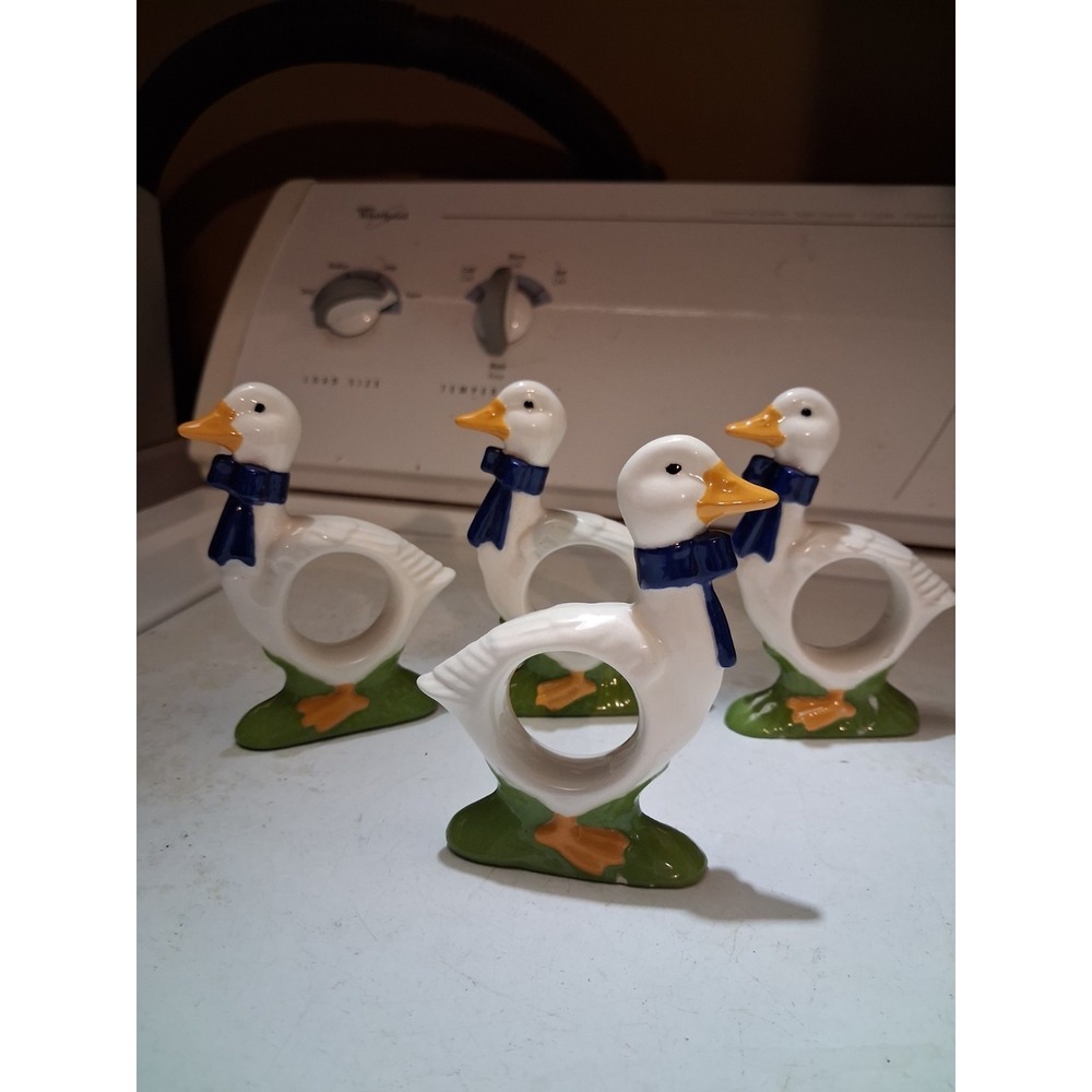 Set Of 4 Vintage Ceramic Goose Napkin Rings